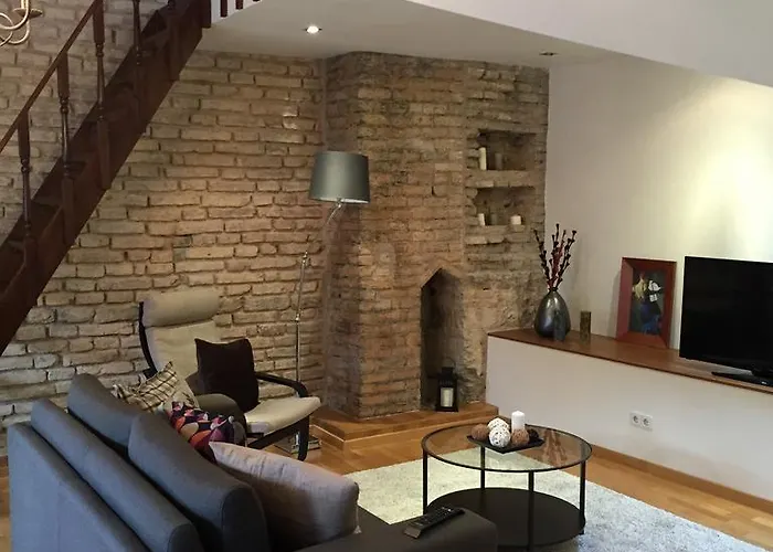 Old Town Traku Street Apartment